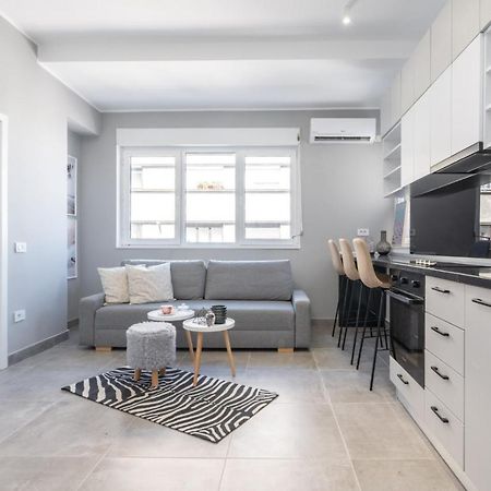 Minimalist Design Apartament In Magheru Бухарест Экстерьер фото